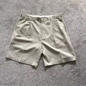 Jos. A. Bank Men's Beige Golf‎ Shorts